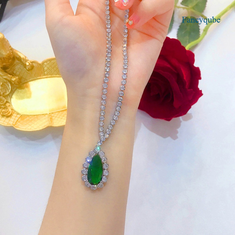 Kalung Sterling Silver 925 Hias Liontin Bunga Kristal Cubic Zirconia Warna Hijau Berkilau Untuk Wanita