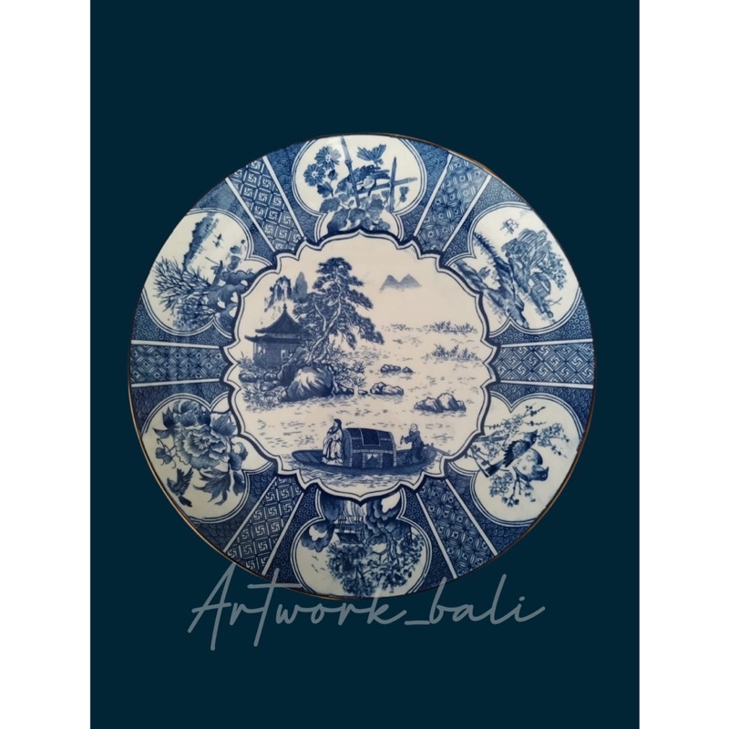 Piring keramik antik