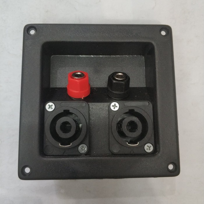 Terminal speakon speaker kotak atau segi plus spikon. terminal speaker spikon