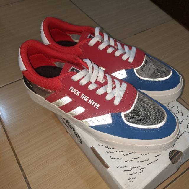 Geoff max x dochi sadega