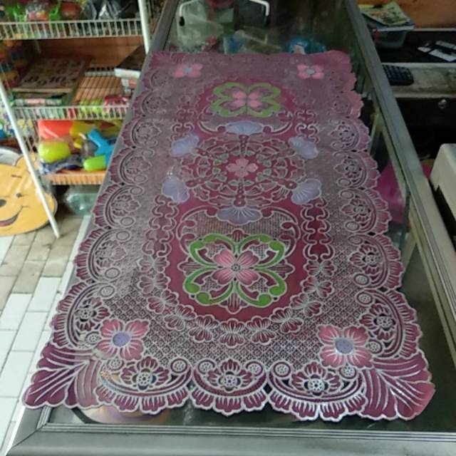 Taplak meja tamu plastik