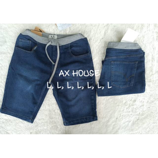 Celana pendek jeans ax house