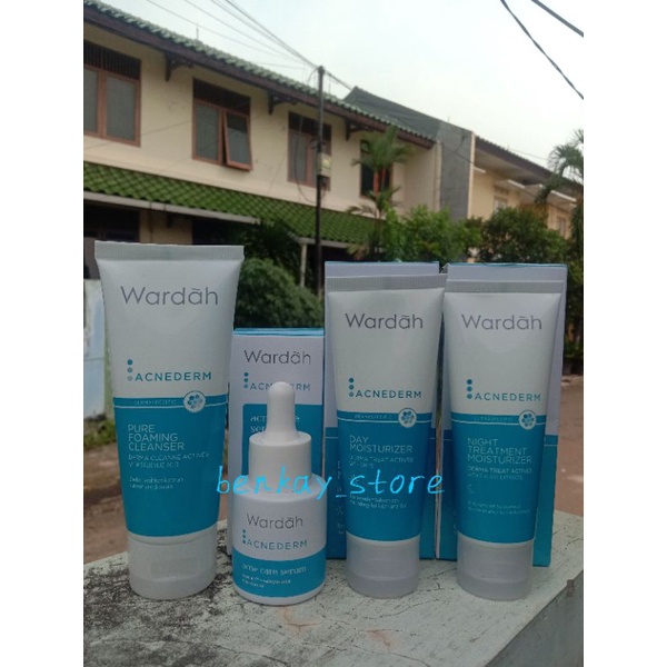 Wardah paket Acnederm series 4 in 1