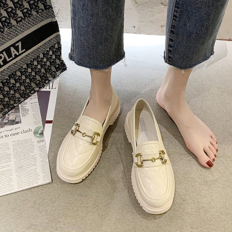 Sepatu Loafers Docmart Wanita '' DONNA'' Black And Beige Premium DK 779