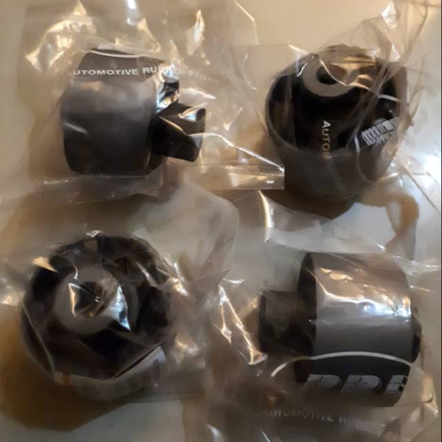 Bushing Trailing Belakang RBIMitsubishi Lancer Evo 3 Evo 4