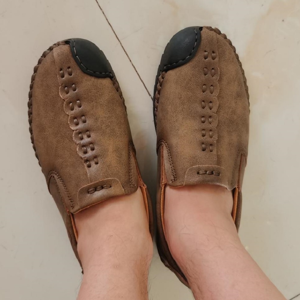 Import Sepatu Sneaker Pria Loafer Slip On Kulit Sapi Casual Sepatu Tanpa Tali Kantor Kulit Asli Sepatu Santai 010