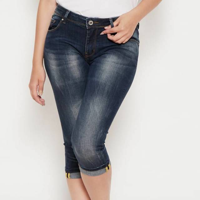 Celana pendek AKO 165098