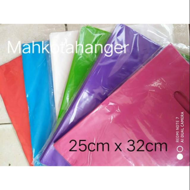 Kantong Plastik baju HD Oval polos  serbaguna