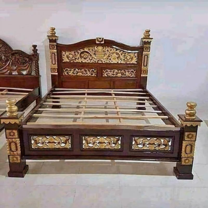 TEMPAT TIDUR DIPAN UKIRAN RAHWANA BAHAN KAYU JATI UKURAN NOMOR 1 DAN 2