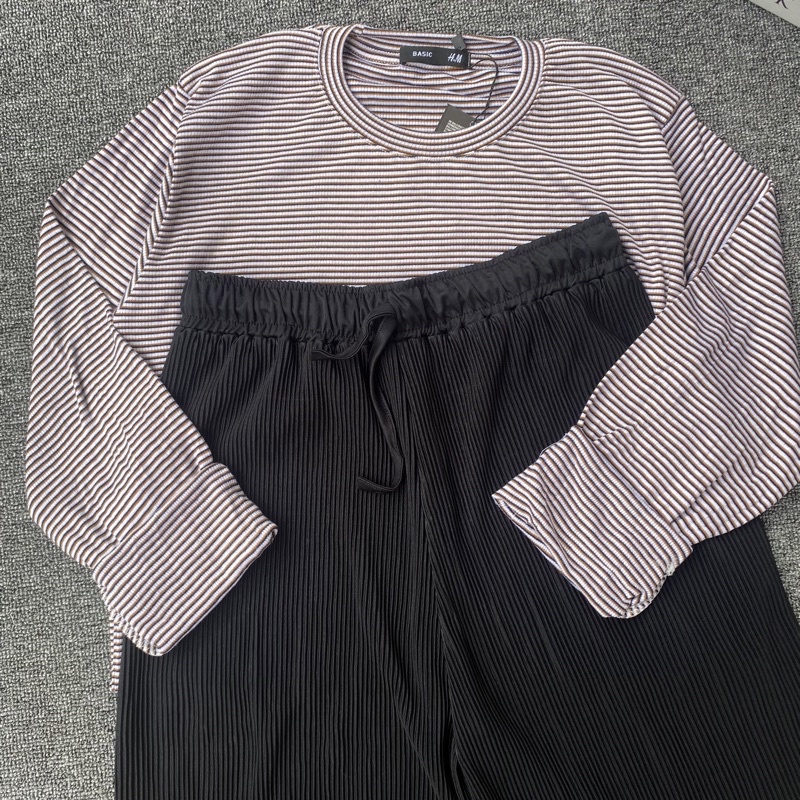 ONE SET Setelan Kaos dan Kulot-St Moca-KL Black