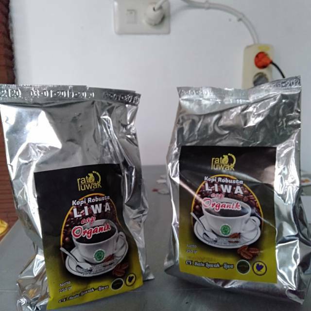 

Kopi bubuk robusta asli Lampung Barat