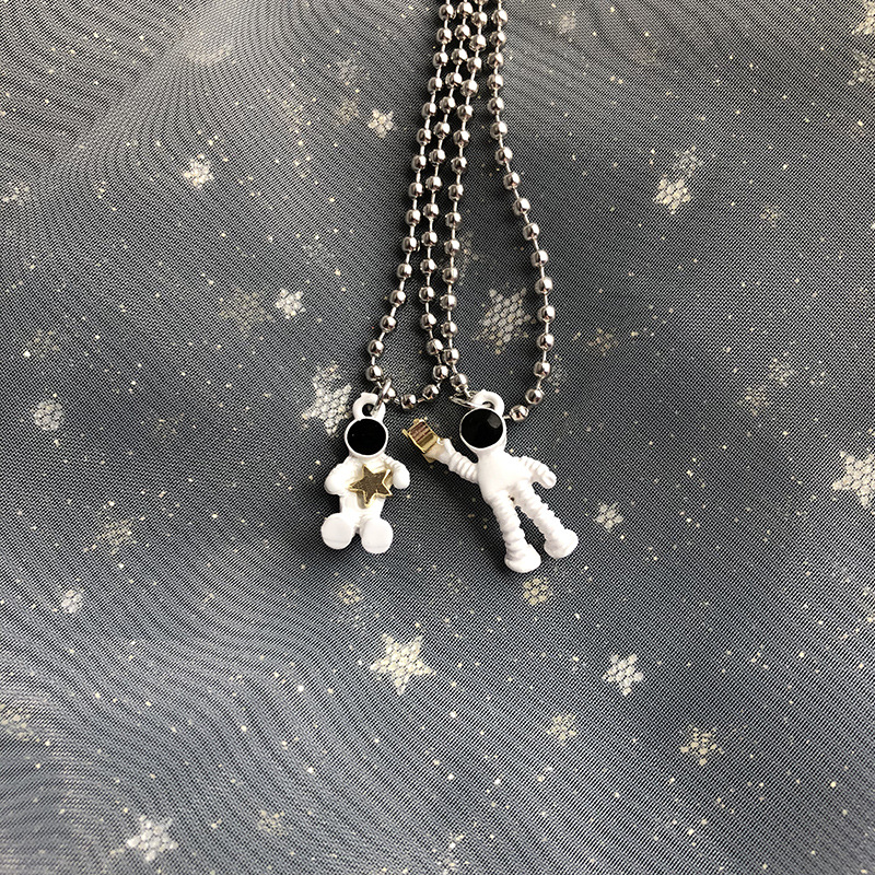 Kalung Rantai Manik Bulat Astronot Yang Lucu Rantai Klavikula Spaceman Hip-hop Baru Pasangan Fashion / Liontin Unisex