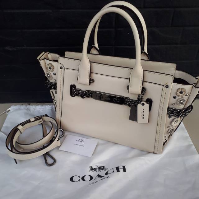 Preloved coach swagger 27