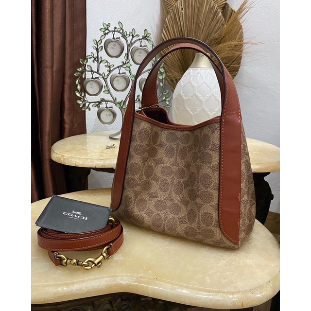 Preloved tas coach signature hadley