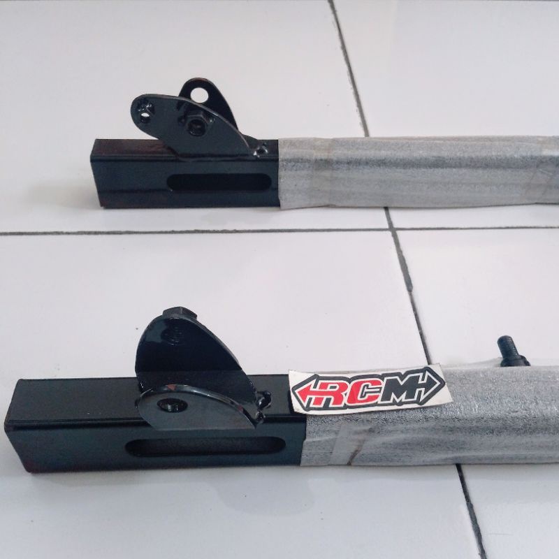 SWING ARM SWINGARM LENGAN AYUN FOROK POROK AREM FIZR F1Z R FIZ-R WARNA HITAM LOKAL JAMINAN KUALITAS