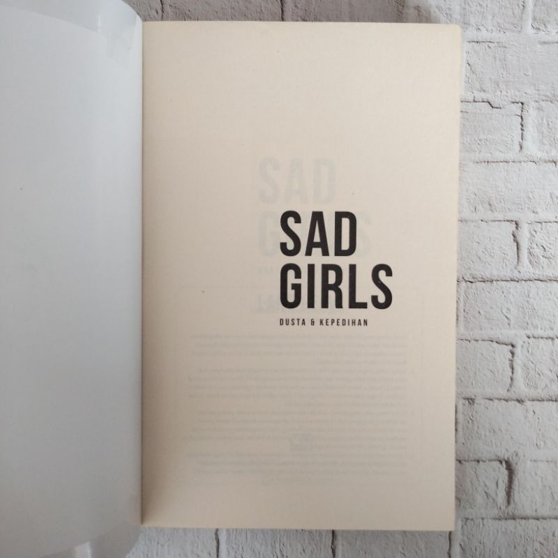 buku bekas sad girl by lang leav