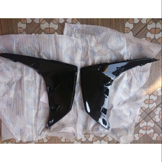 Sayap luar mio z mio m3 hitam