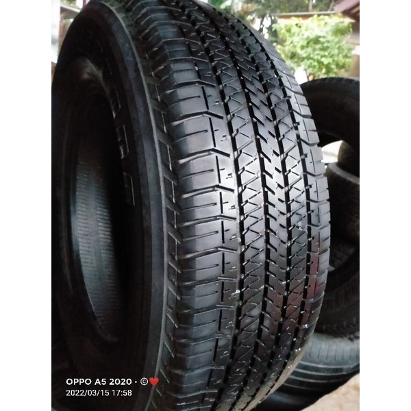 BAN MOBIL MEREK BRIDGESTONE 265/65 R17 COPOTAN PAJERO/FORTUNER TAHUN MUDA KONDISI BAIK TEBAL LAYAK PAKAI