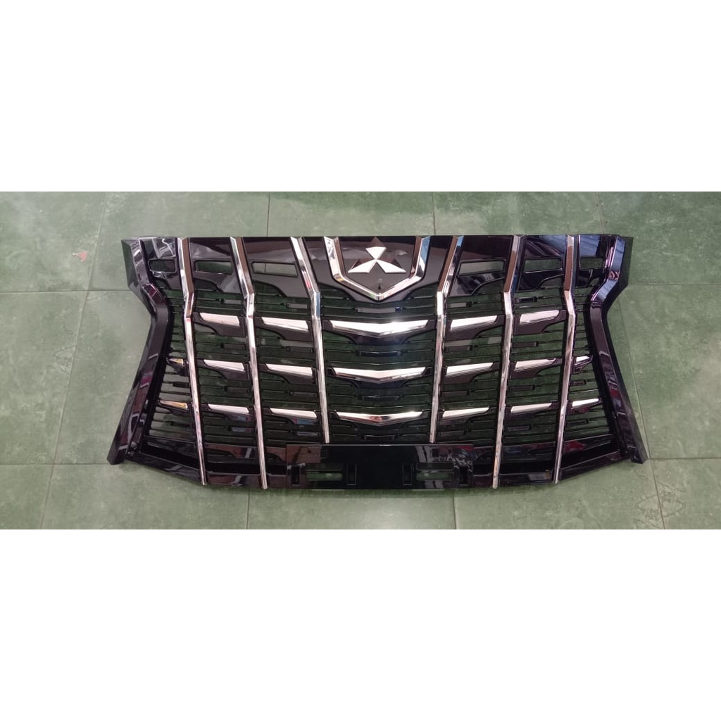 GRILL PAJERO 2021 UP MODEL ALPARD HITAM GLOSY LIST CHROME