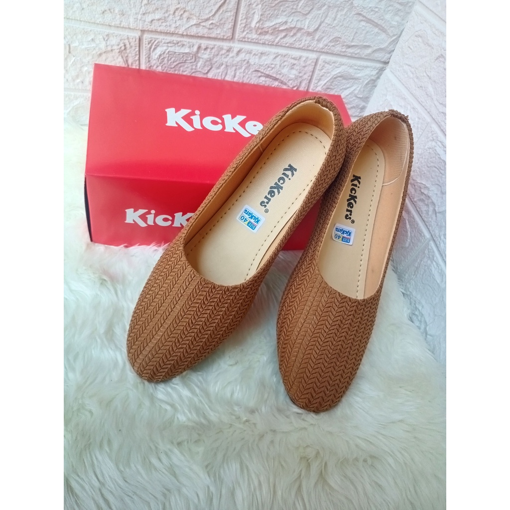 Sepatu Flat Wanita Warna Mocca