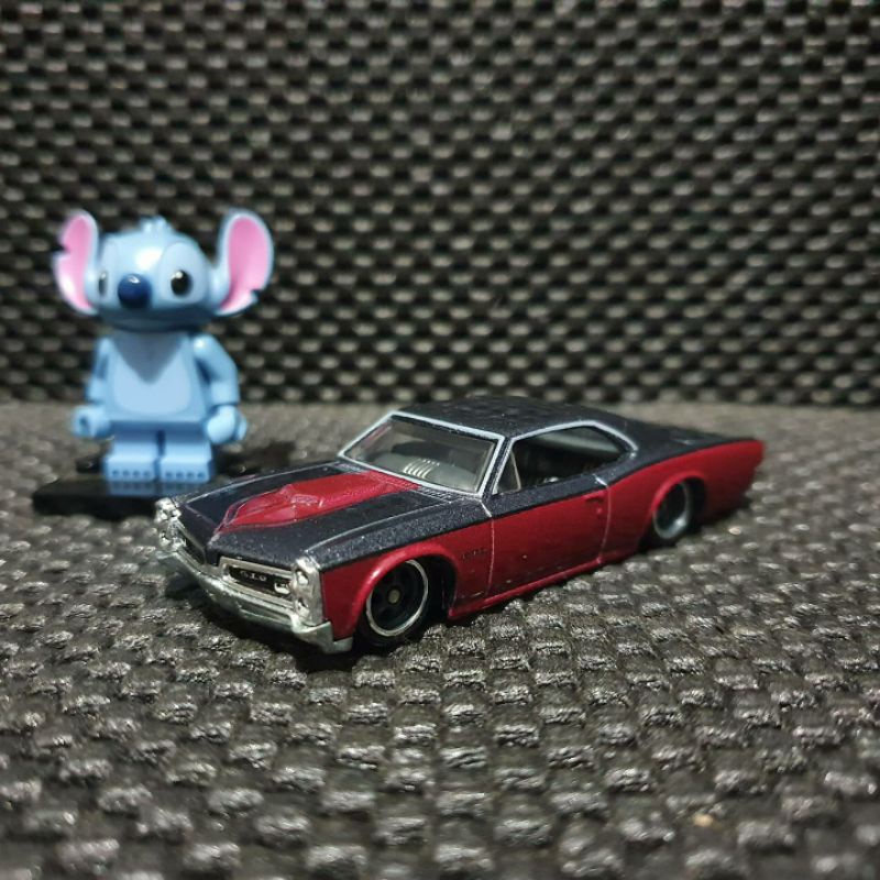 Hot wheels 66 Pontiac GTO Boulevard Ban Karet loose