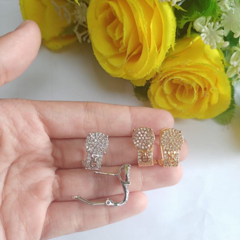 Anting Replika Berlian Cantik Permata Mewah Elegant Premium High Quality Silver Gold