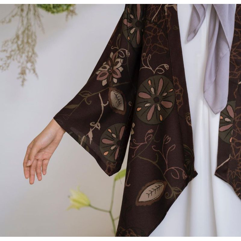 hamra outer by heaven lights