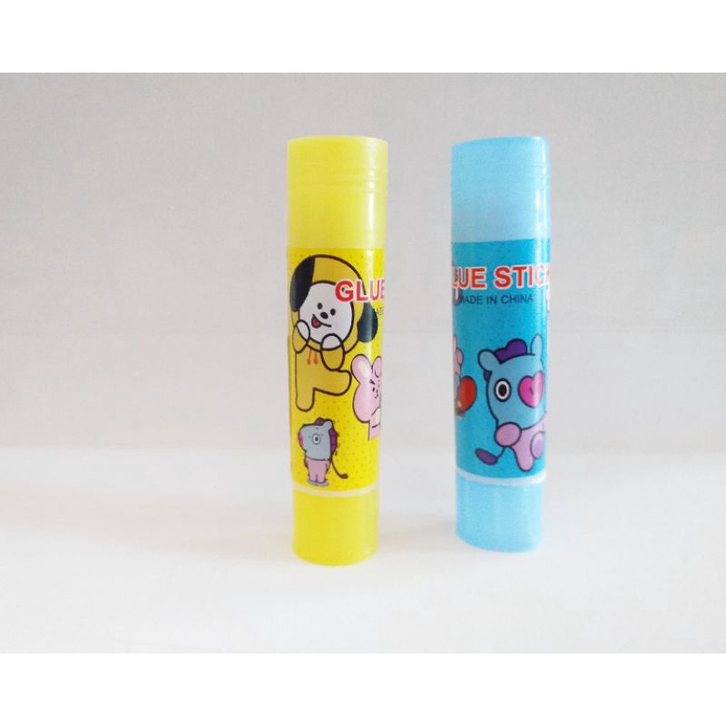 

Lem Kertas bentuk Glue Stick karakter BTS