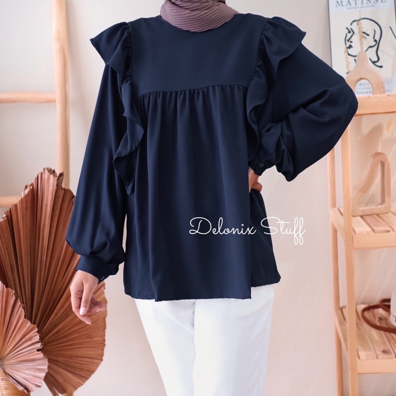 Yurane ruffle top