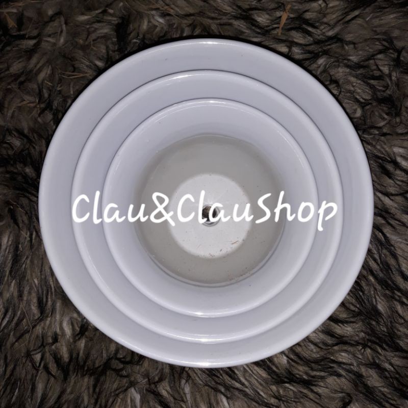 Pot  keramik batik putih biru