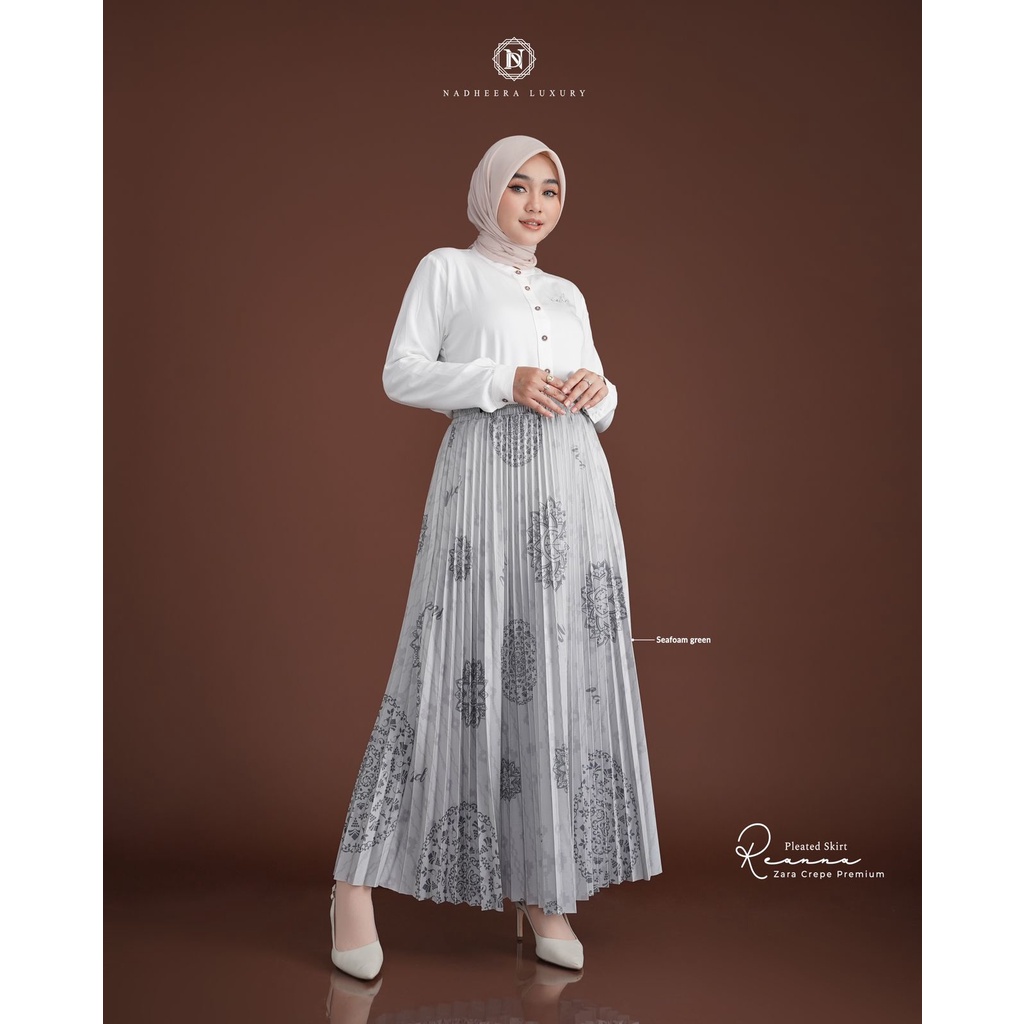 Reanna Pleated Skirt ORI by Nadheera Luxury Rok Plisket Motif Printing Signature Zara Crepe Premium 