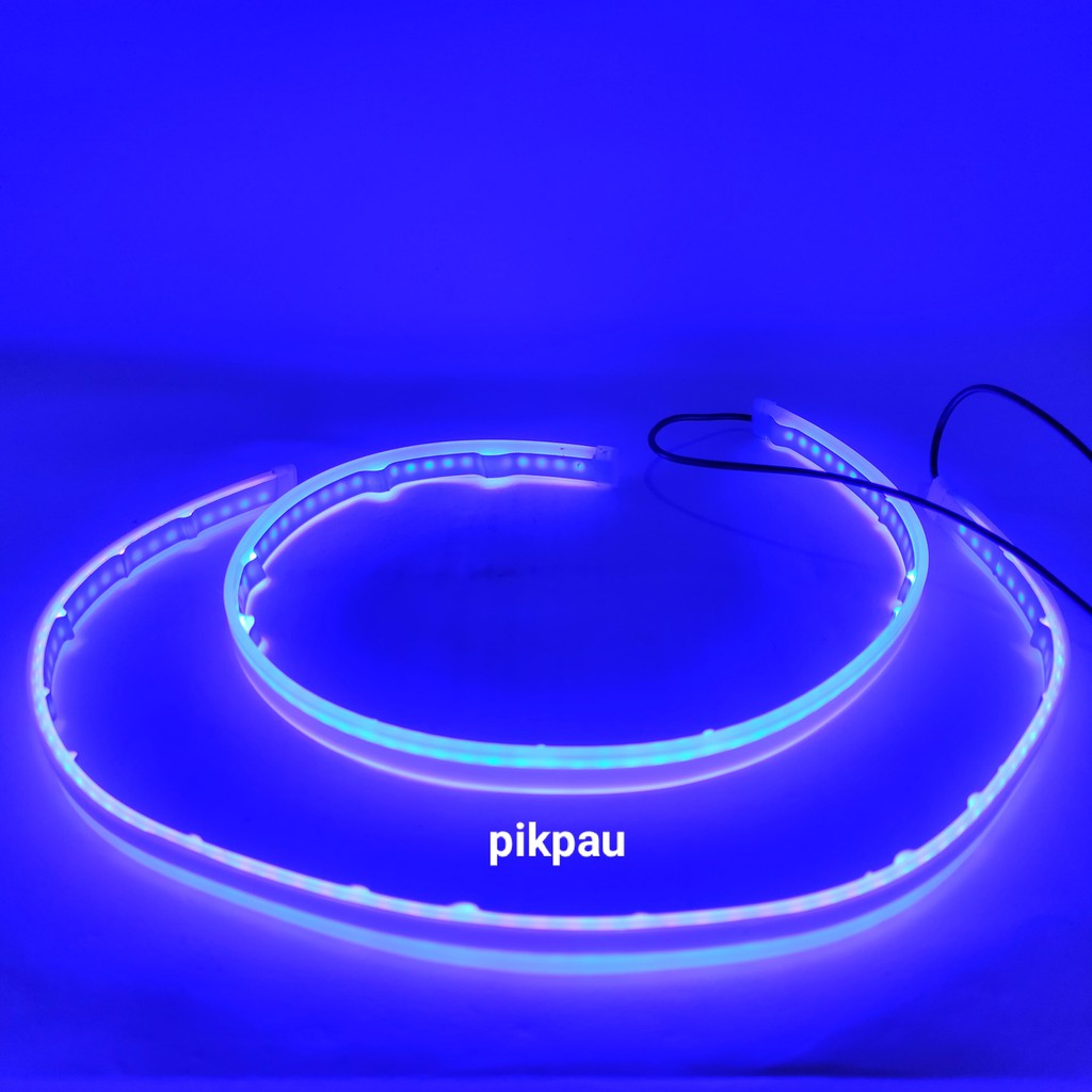 Sepasang LED Alis Slim Fleksibel DRL Waterproof 2 Warna 60cm Running Headlamp Motor Mobil Warna Biru