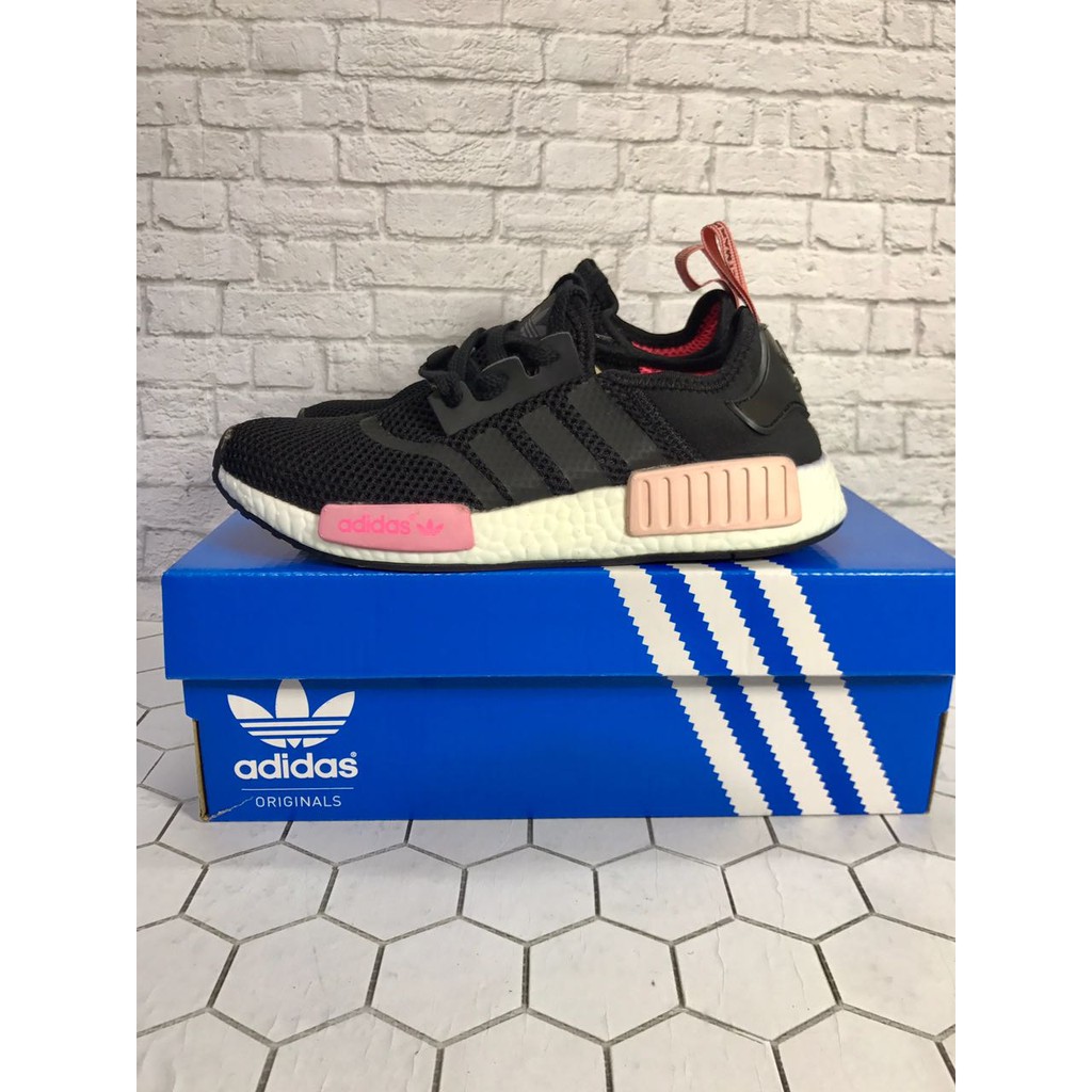 Sepatu Adidas NMD R1 BLACK-PINK Woman PREMIUM QUALITY