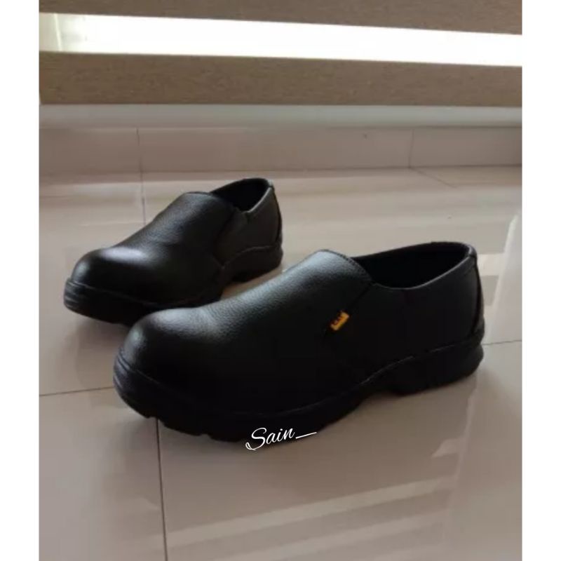 Sepatu Safety Cat Slip On Sepatu Safety Pria Ujung Besi