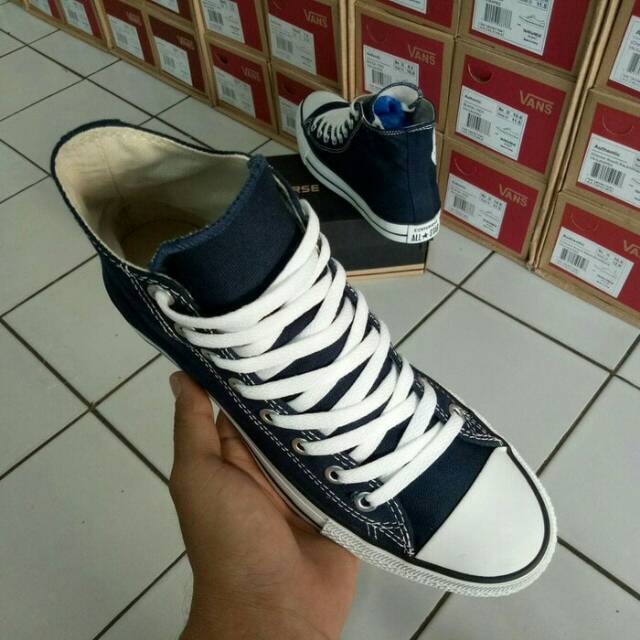 Sepatu Converse Classic High Navy Grade Original Sneakers Pria Wanita Kets Biru Dongker Sport Kets