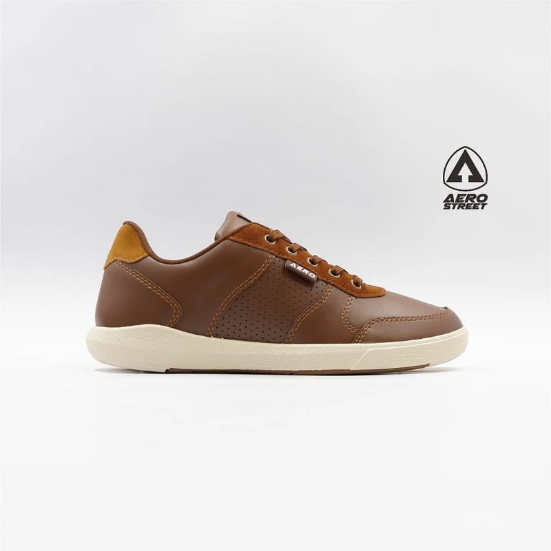 SEPATU SNEAKERS PRIA AEROSTREET EVANDER COKLAT 41