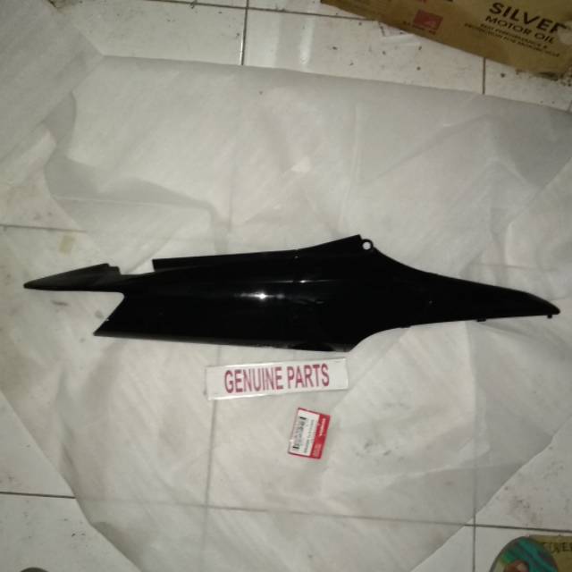 Cover Body Belakang Kanan Revo Hitam 64410-KTL-690FMB Ori Orginal Ahm