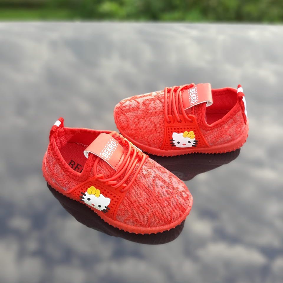 E14 Sepatu Sneaker Anak Perempuan Import Umur 1 2 3 4 thn - BEKRO Hello Kitty