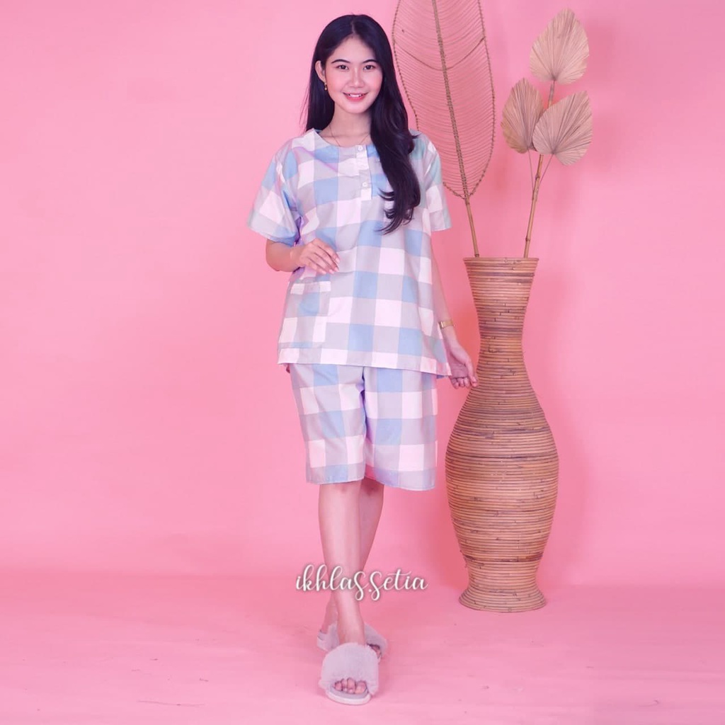 PIYAMA SETELAN PENDEK JUMBO KATUN KARAKTER BAJU TIDUR KANCING DEPAN-KJ KOTAK BIRU PUTIH