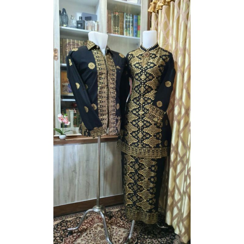 kurung hitam emas songket Palembang