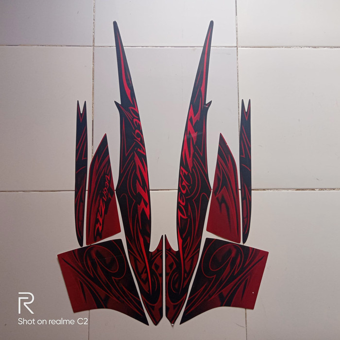 STIKER STRIPING MOTOR VEGA ZR 2010 MERAH