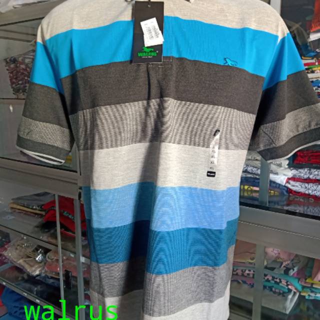 Kaos kerah Walrus