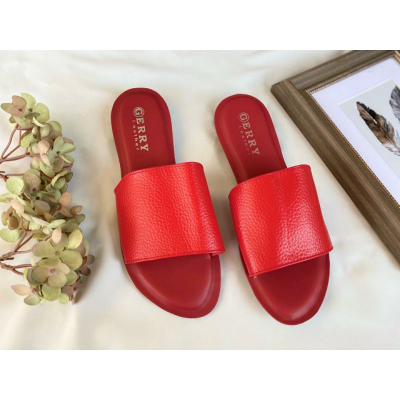 Sandal Kulit Wanita