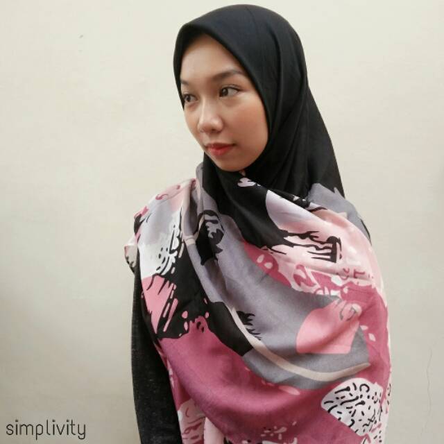 Syar'i hijab square (Jumbo) Umama Voal
