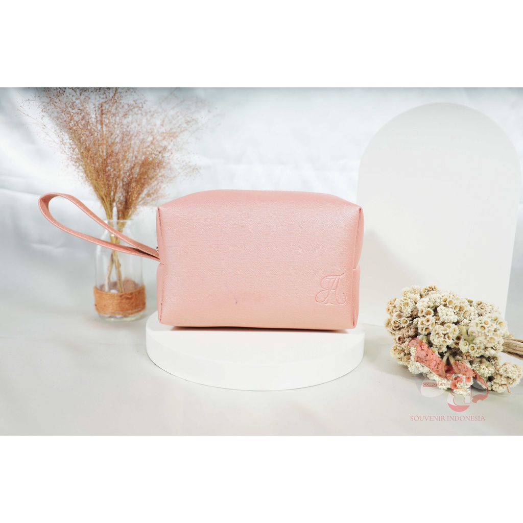 Sampel Souvenir Pernikahan Pouch Boxy Kemasan Standart Free Design Free Embos