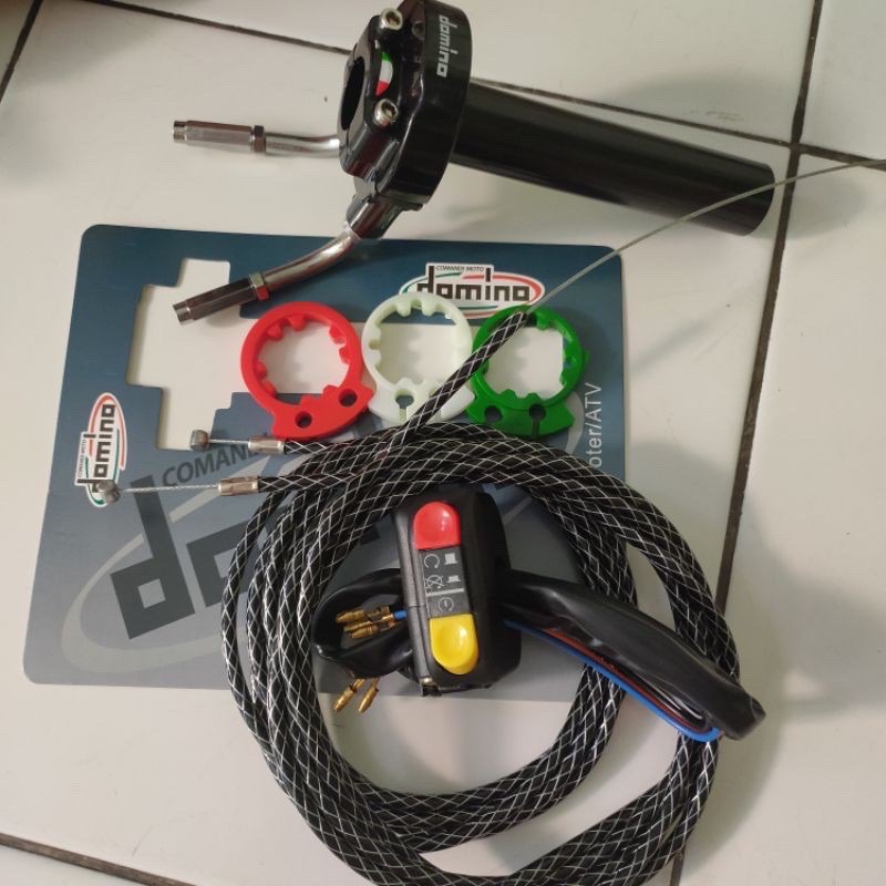 PAKET GAS SPONTAN DOMINO 2 KABEL SERAT CARBON+SAKLAR KANAN UNIVERSAL