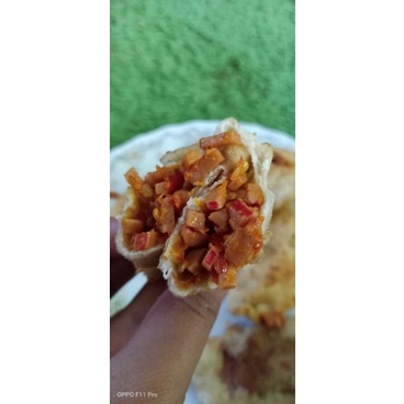 

cireng isi sosis pedas