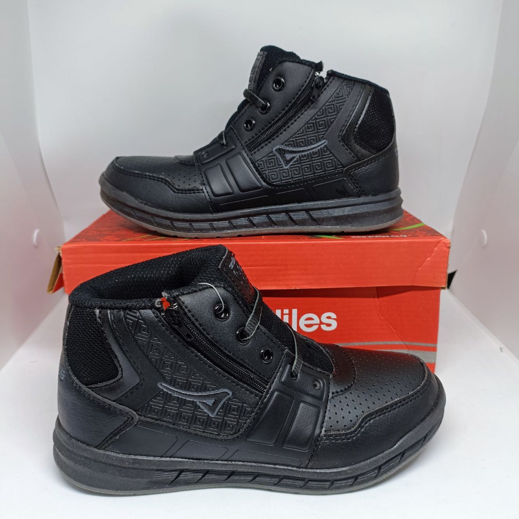 SEPATU ARDILLES BCG-HANAGUCHI HITAM HITAM/SEPATU SEKOLAH/SEPATU KREK/SEPATU VELCRO/SEPATU ANAK TK DAN SD/SEPATU TERBARU/SEPATU MURAH/SEPATU FORMAL/SEPATU TALI