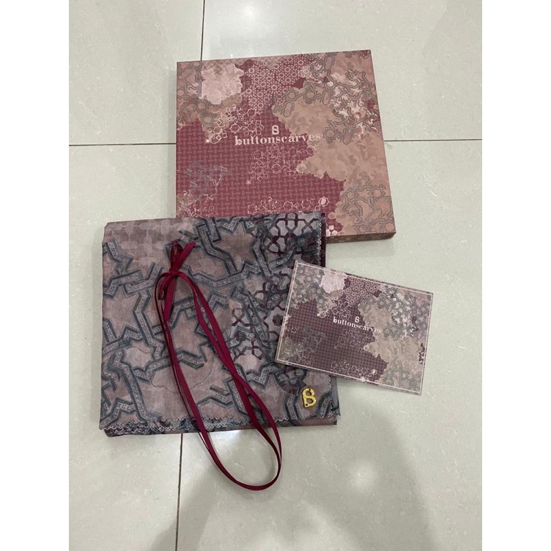 Buttonscarves Haramain Preloved