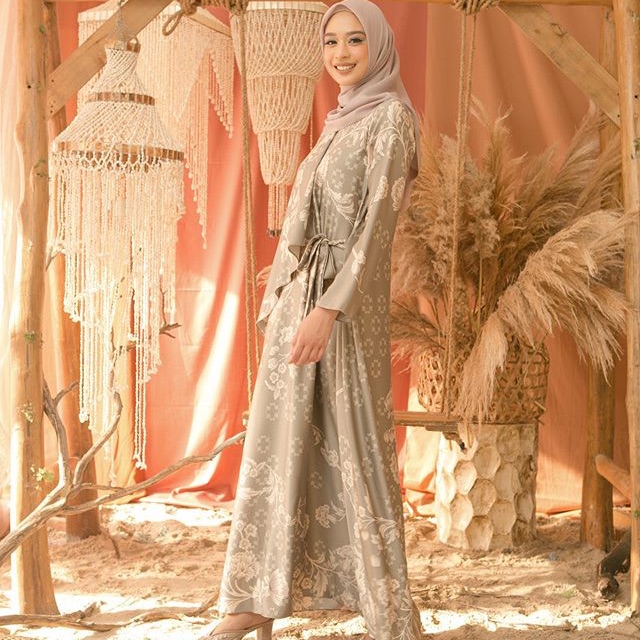 Gaharu dress WEARING KLAMBY